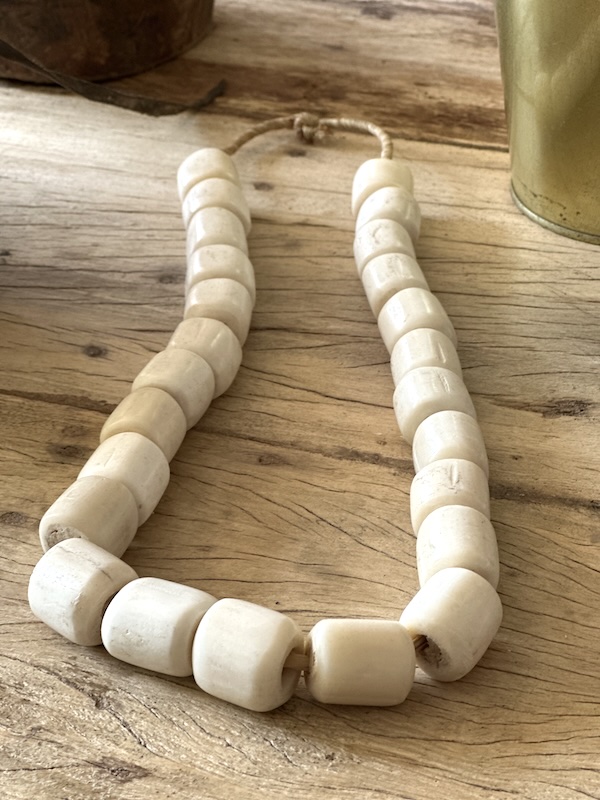 CollarCilindroBlancoI1