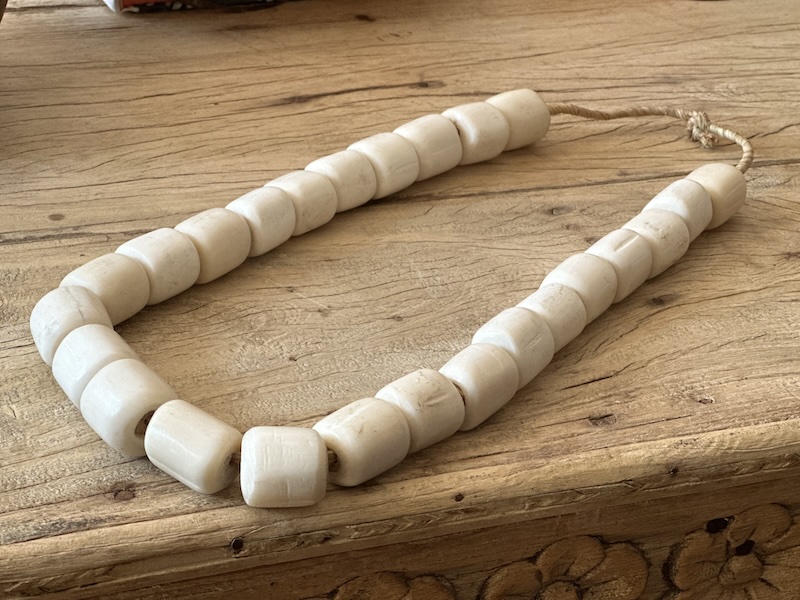 CollarCilindroBlancoI4