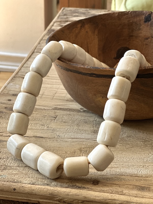 CollarCilindroBlancoI5
